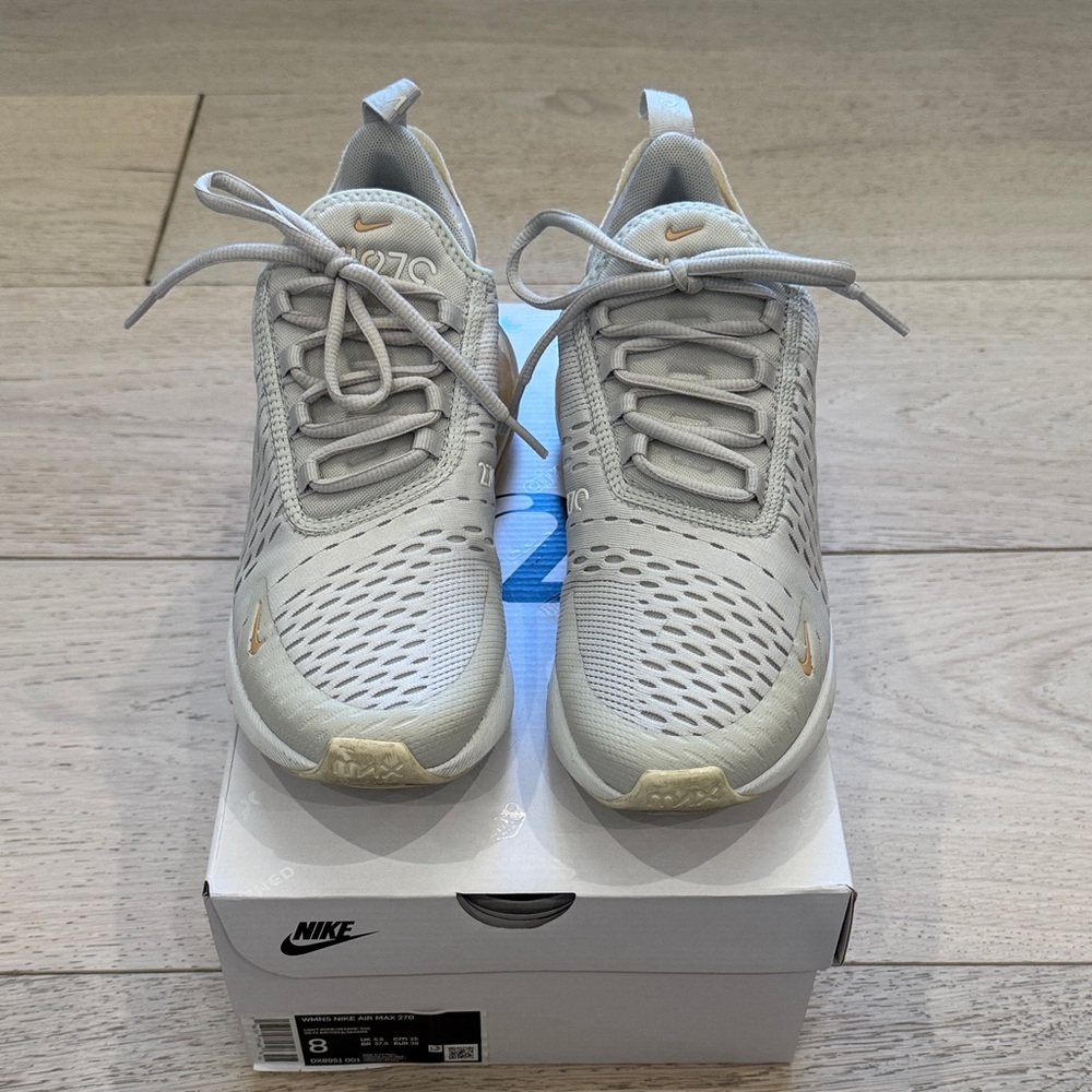 Nike Women’s Air Max 270 in Light Bone / Sesame-Sail Size 8
